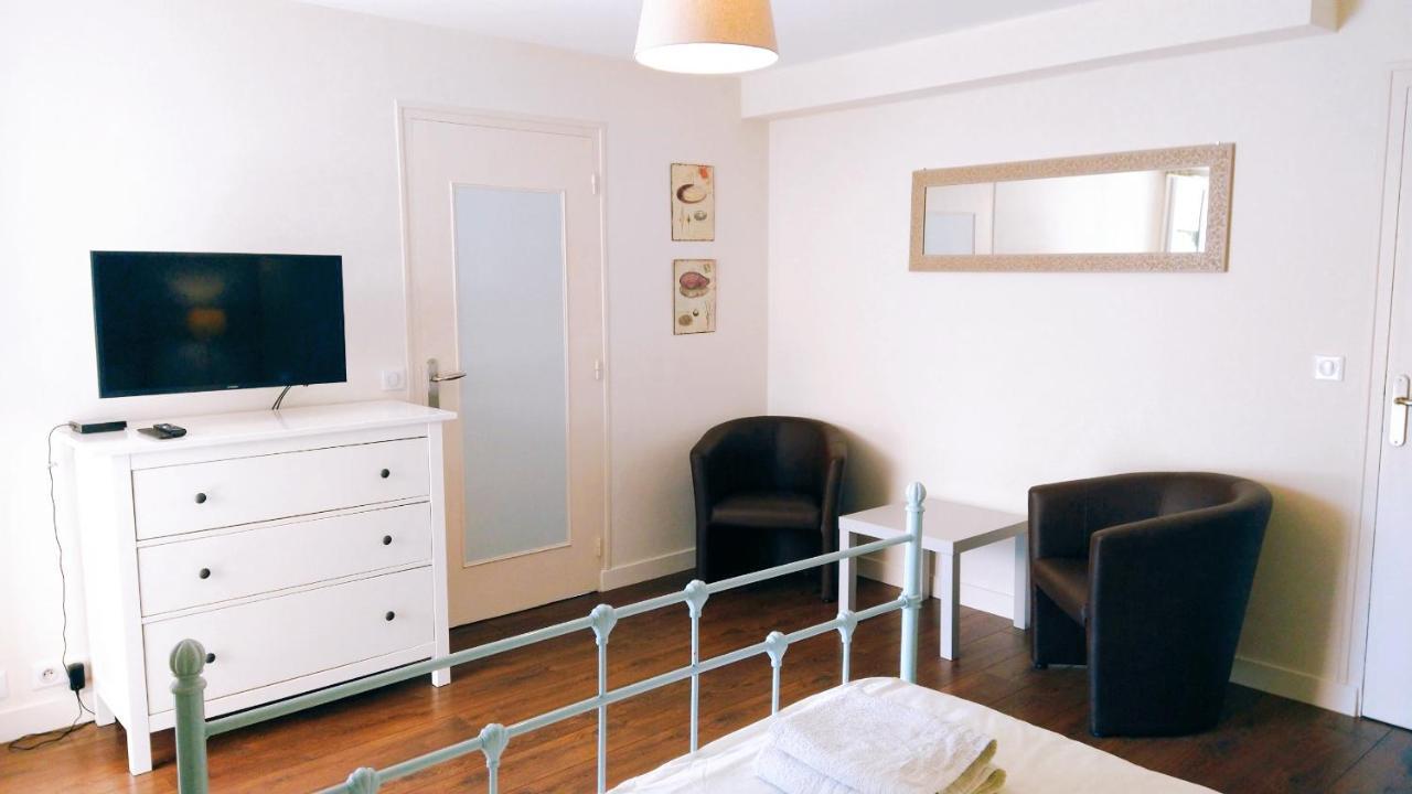 Gite Chez Julie - Clima - Parking 사흘라 라 카네다 외부 사진